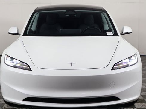 Used 2025 Tesla Model 3 Long Range RWD image 2