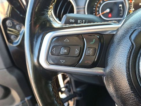 Used 2021 Jeep Wrangler Unlimited Sahara image 17