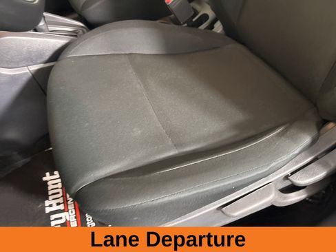 Used 2024 Nissan Kicks S image 11