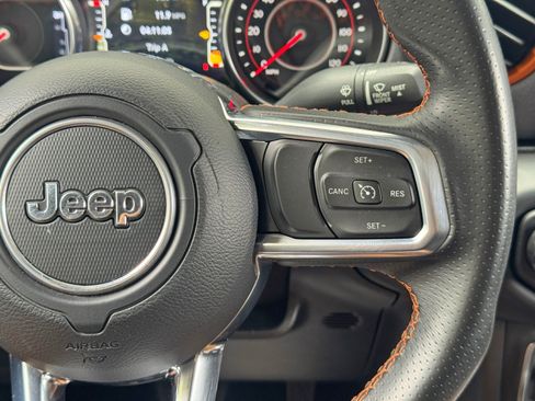 Used 2021 Jeep Gladiator Mojave AWD/4WD image 22