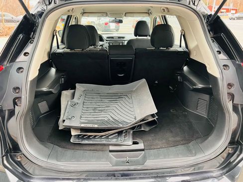 Used 2017 Nissan Rogue S image 15