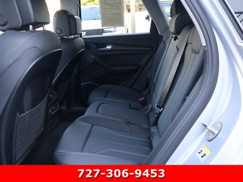 Used 2025 Audi Q5 2.0T Premium Plus w/ Premium Plus Package AWD/4WD image 12