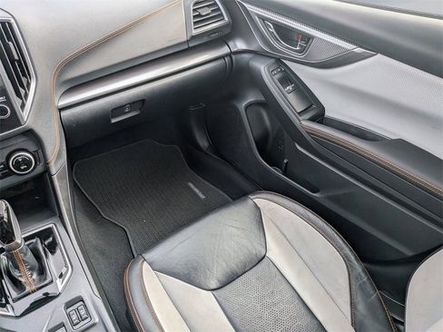 Used 2023 Subaru Crosstrek 2.5i Limited w/ Moonroof Package image 16