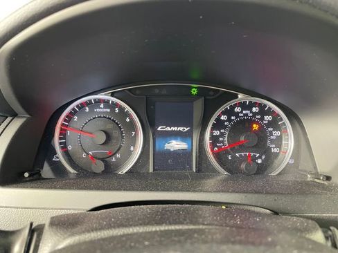 Used 2016 Toyota Camry XSE w/ Moonroof Package image 5