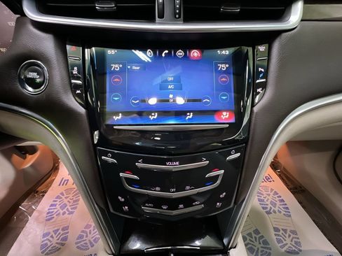 Used 2015 Cadillac XTS Premium FWD image 23
