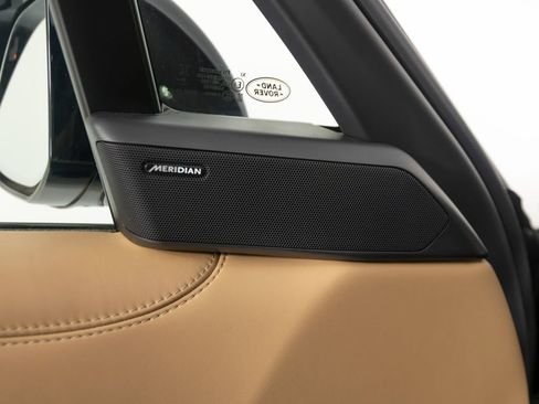 Used 2024 Land Rover Range Rover SE AWD/4WD image 24