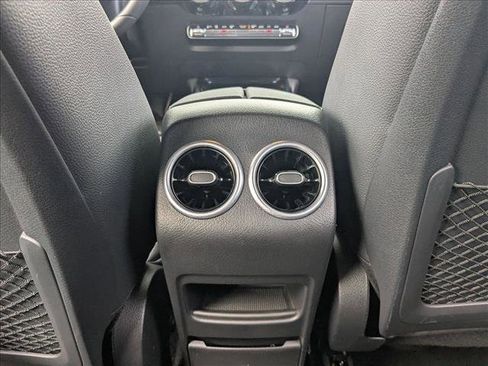 Used 2025 Mercedes-Benz GLA 250 image 17