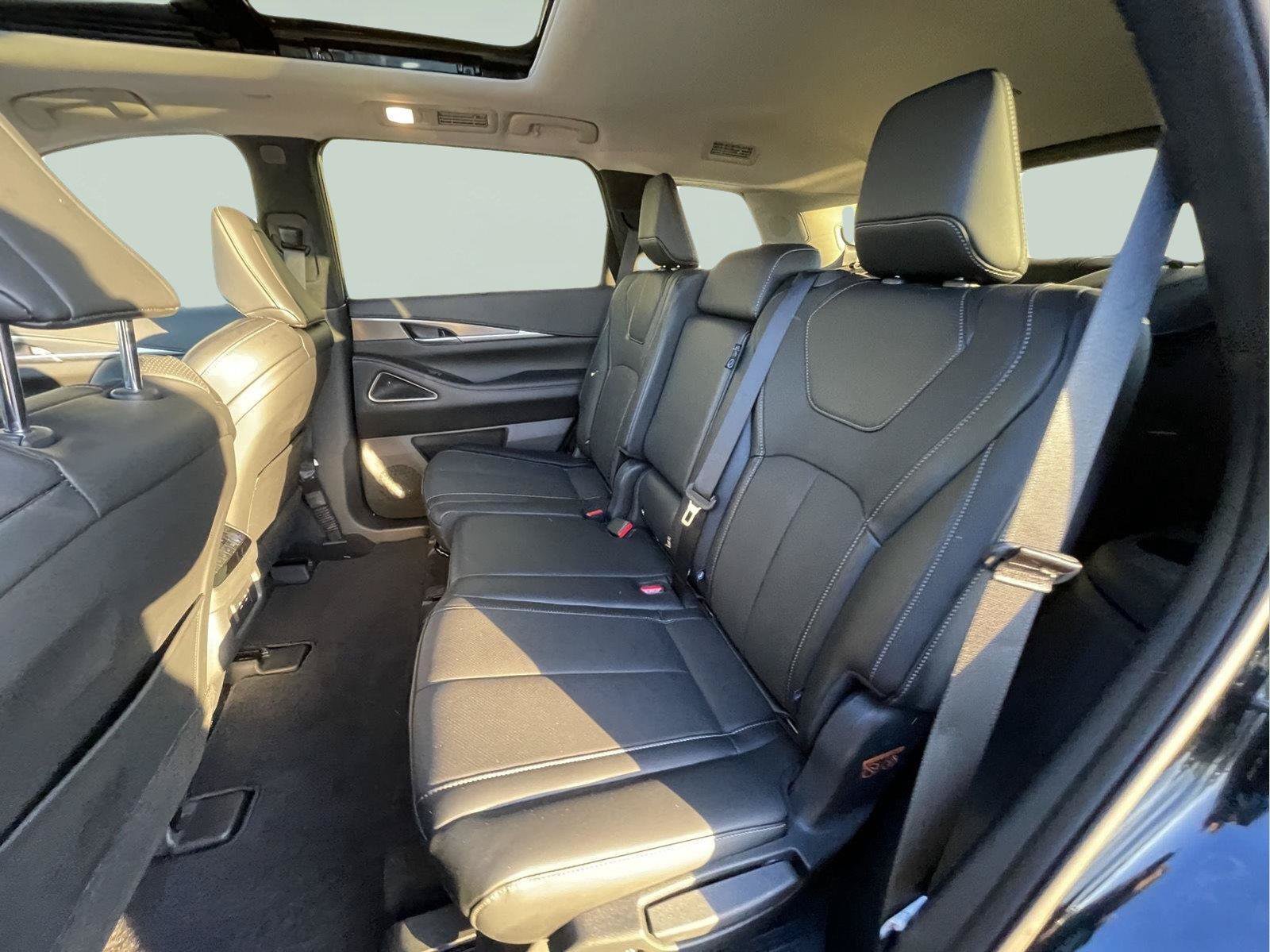 Used 2026 INFINITI QX60 Luxe w/ Cargo Package AWD/4WD image 17