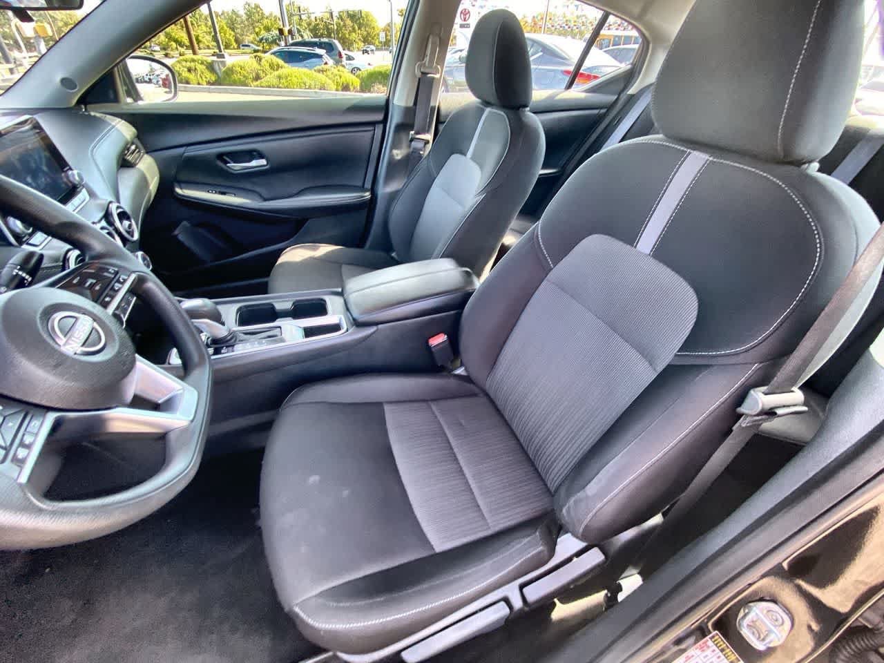 Used 2024 Nissan Sentra SV FWD image 11