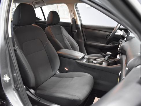 Certified 2025 Nissan Sentra S FWD image 14
