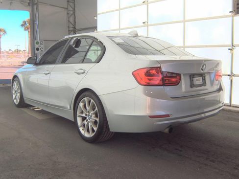 Used 2013 BMW 320i Sedan image 2