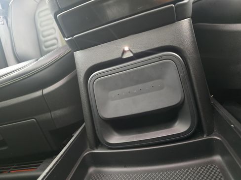 Used 2024 Rivian R1S Adventure AWD/4WD image 33