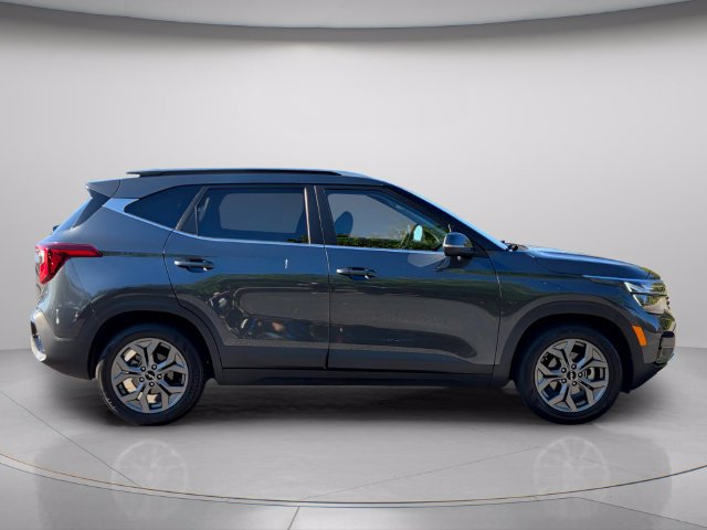 Used 2024 Kia Seltos S FWD image 7
