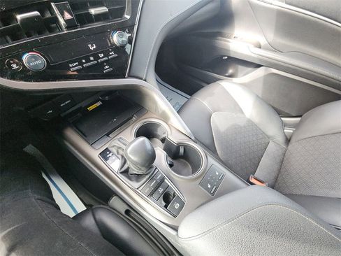 Used 2023 Toyota Camry XSE image 21