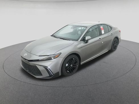 New 2026 Toyota Camry SE image 1