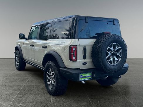 Used 2025 Ford Bronco Badlands AWD/4WD image 6