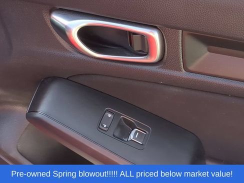 Used 2025 Honda Civic Sport image 40