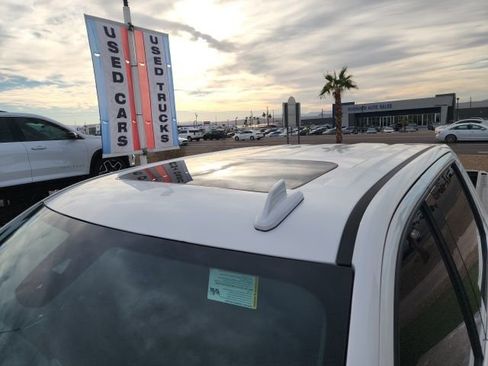 Used 2024 Chevrolet Silverado 1500 High Country image 12