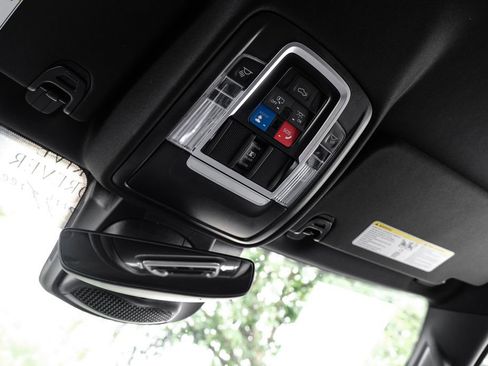Used 2023 RAM 1500 Laramie AWD/4WD image 39