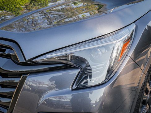 Used 2024 Subaru Ascent Onyx Edition Limited image 6