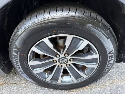 Used 2018 Nissan Armada SL w/ Premium Package RWD image 12