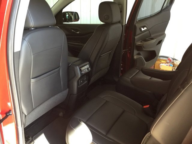 Used 2022 GMC Acadia SLT w/ Elevation Edition AWD/4WD image 36