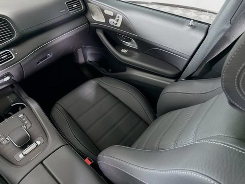 Used 2026 Mercedes-Benz GLS 450 4MATIC image 25