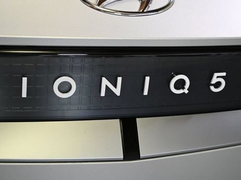 Used 2024 Hyundai Ioniq 5 SEL AWD/4WD image 12