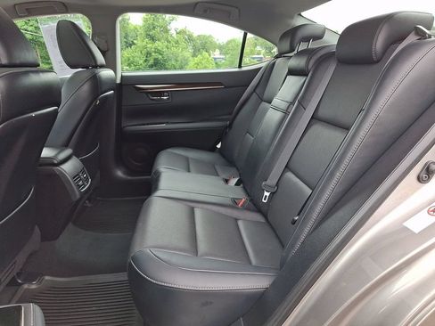 Used 2016 Lexus ES 350 w/ Navigation System Package FWD image 10
