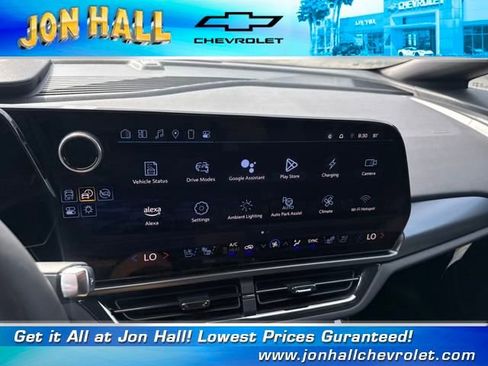 New 2025 Chevrolet Equinox EV RS image 28