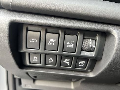 Used 2023 Subaru Forester Touring AWD/4WD image 23