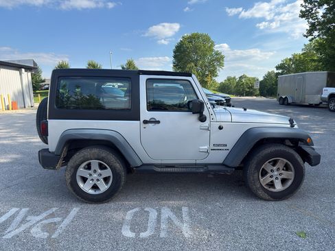 Used 2012 Jeep Wrangler Sport w/ Trailer Tow Group AWD/4WD image 6