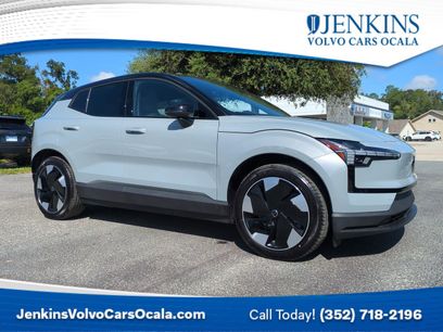 New 2025 Volvo EX30 Plus w/ Protection Package Premier