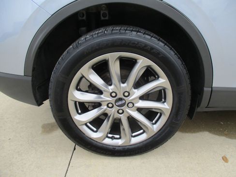 Used 2022 Lincoln Corsair Standard w/ Premium Package image 12