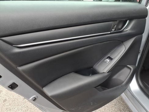 Used 2022 Honda Accord Sport image 8