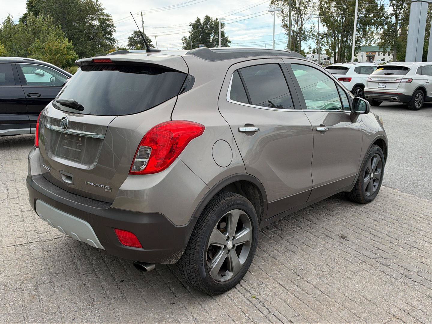 Used 2013 Buick Encore Convenience AWD/4WD image 4