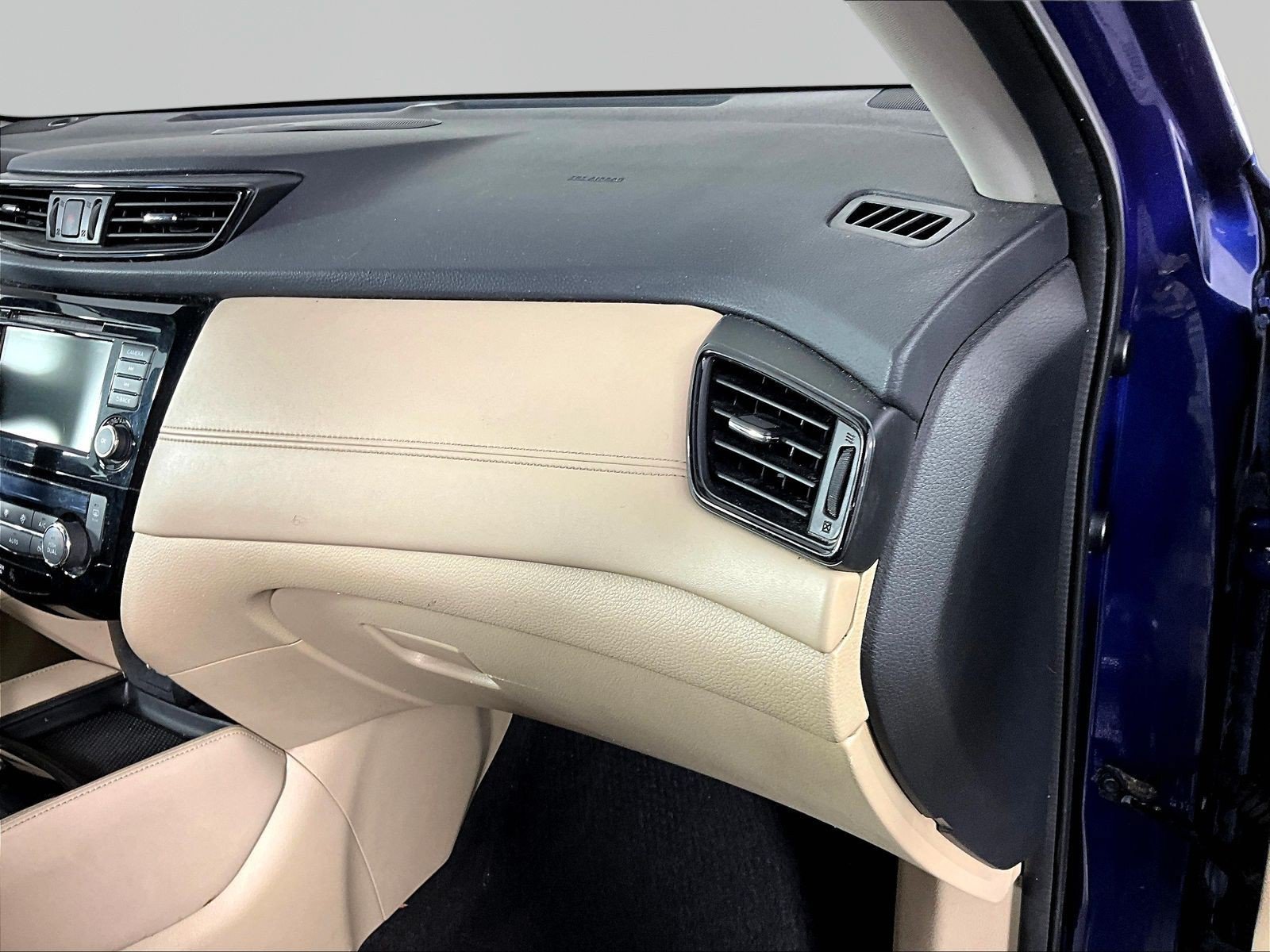 Used 2018 Nissan Rogue SL w/ Premium Package AWD/4WD image 24