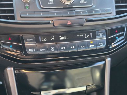 Used 2016 Honda Accord Sport image 29