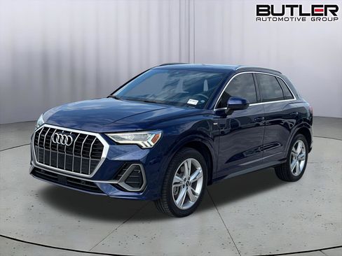Certified 2022 Audi Q3 2.0T Premium Plus w/ Premium Plus Package AWD/4WD image 1