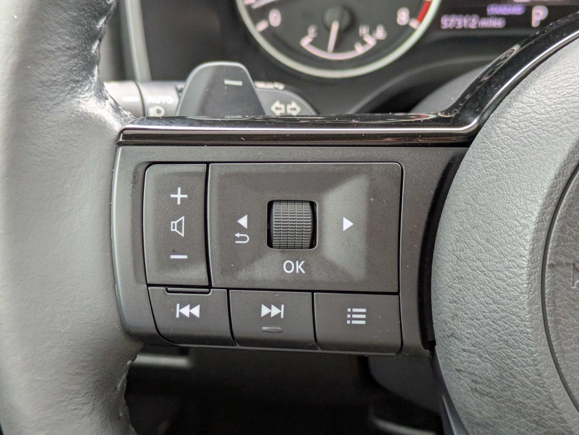 Used 2021 Nissan Rogue SL w/ Premium Package FWD image 25
