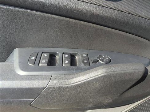 Used 2023 Kia Sportage LX image 26