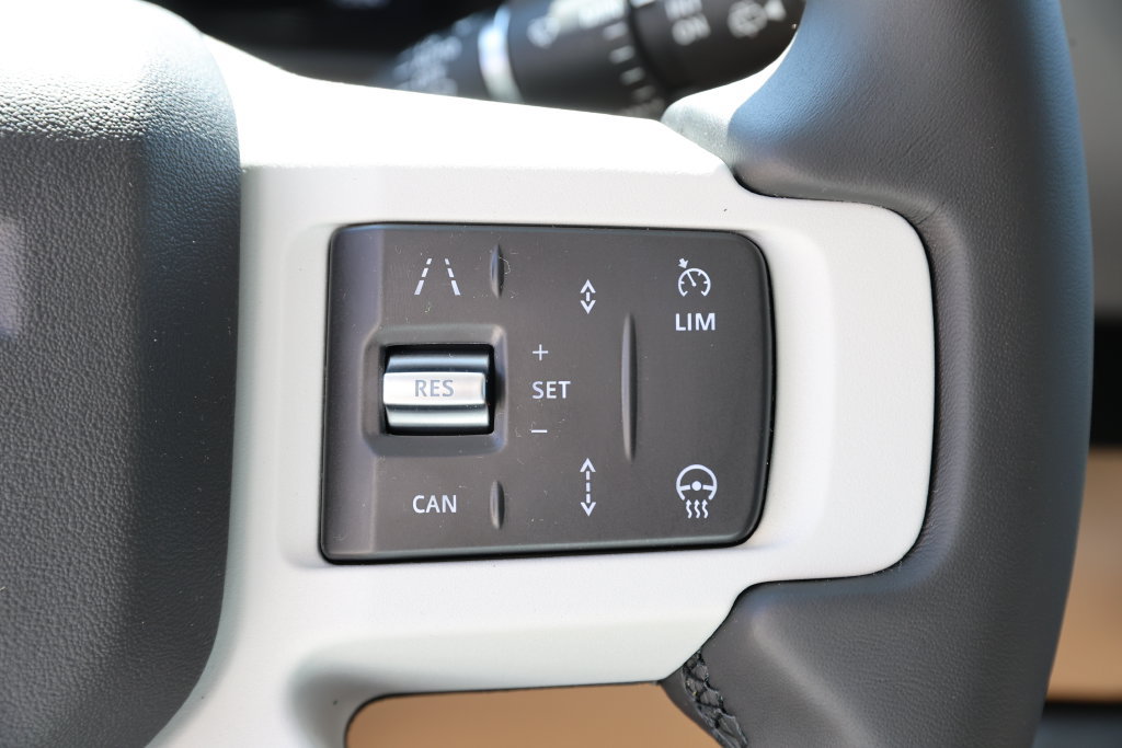 New 2026 Land Rover Defender 110 S AWD/4WD image 17