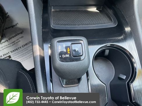 Used 2024 Nissan Rogue S AWD/4WD image 14