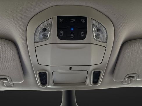 Used 2024 Chrysler Pacifica Limited w/ Trailer Tow Group image 26