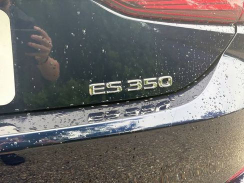 Certified 2022 Lexus ES 350 Ultra Luxury w/ Accessory Package 2 FWD image 11