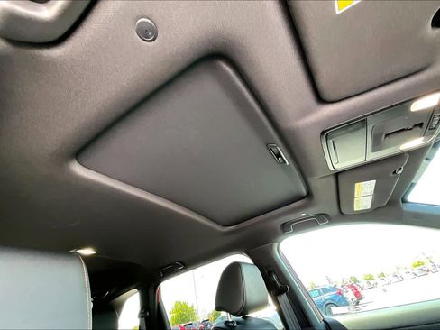 Used 2025 Honda CR-V Sport-L image 13