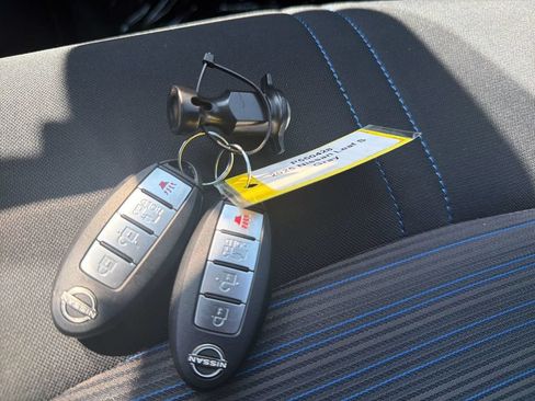Used 2025 Nissan Leaf S FWD image 12