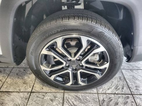 Used 2023 Jeep Compass Limited AWD/4WD image 10