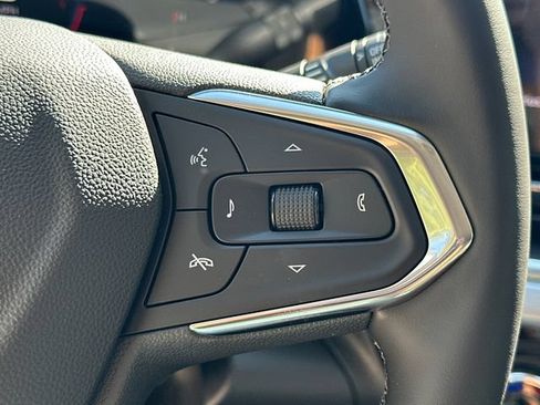 New 2026 Chevrolet Trax LT w/ LT Convenience Package FWD image 23
