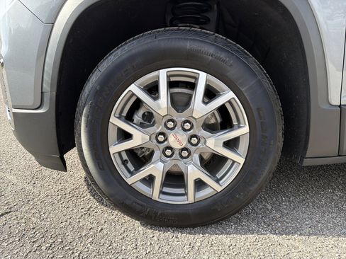 Used 2021 GMC Acadia SLT w/ Technology Package image 14